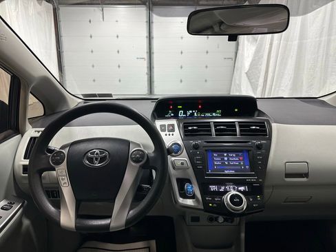Used 2012 Toyota Prius V Three FWD image 16