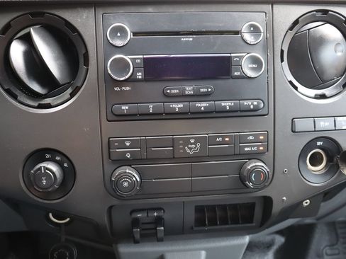 Used 2011 Ford F250 XL AWD/4WD image 30