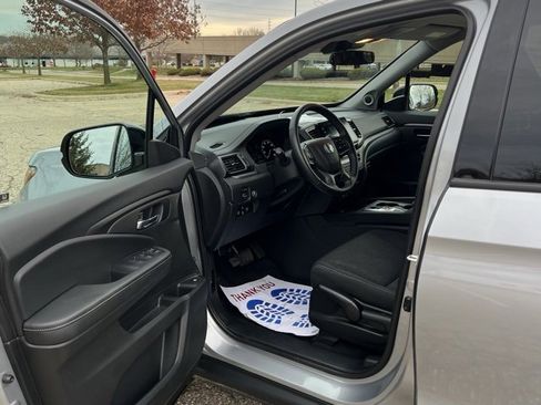 Certified 2024 Honda Ridgeline Sport image 16