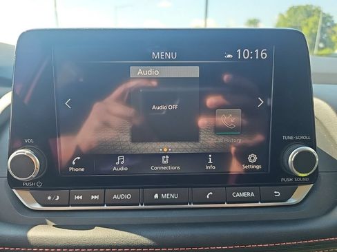 Used 2025 Nissan Rogue SV w/ Rock Creek Premium Package AWD/4WD image 18