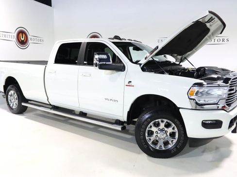 Used 2024 RAM 3500 Laramie image 38