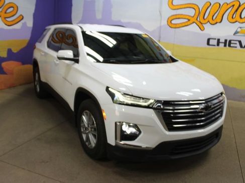 Used 2022 Chevrolet Traverse LT AWD/4WD image 2