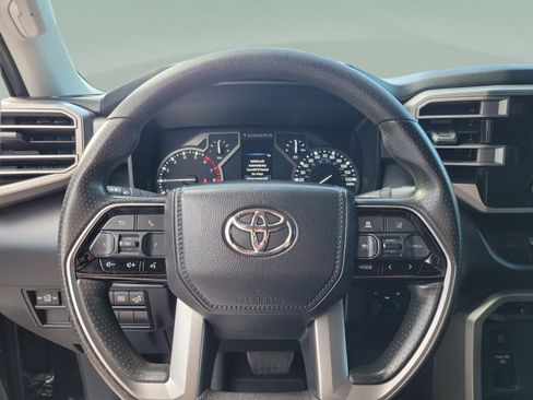 Used 2023 Toyota Tundra SR5 w/ SR5 Convenience Package AWD/4WD image 22