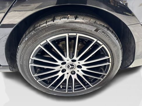 Used 2025 Mercedes-Benz C 300 Sedan image 78