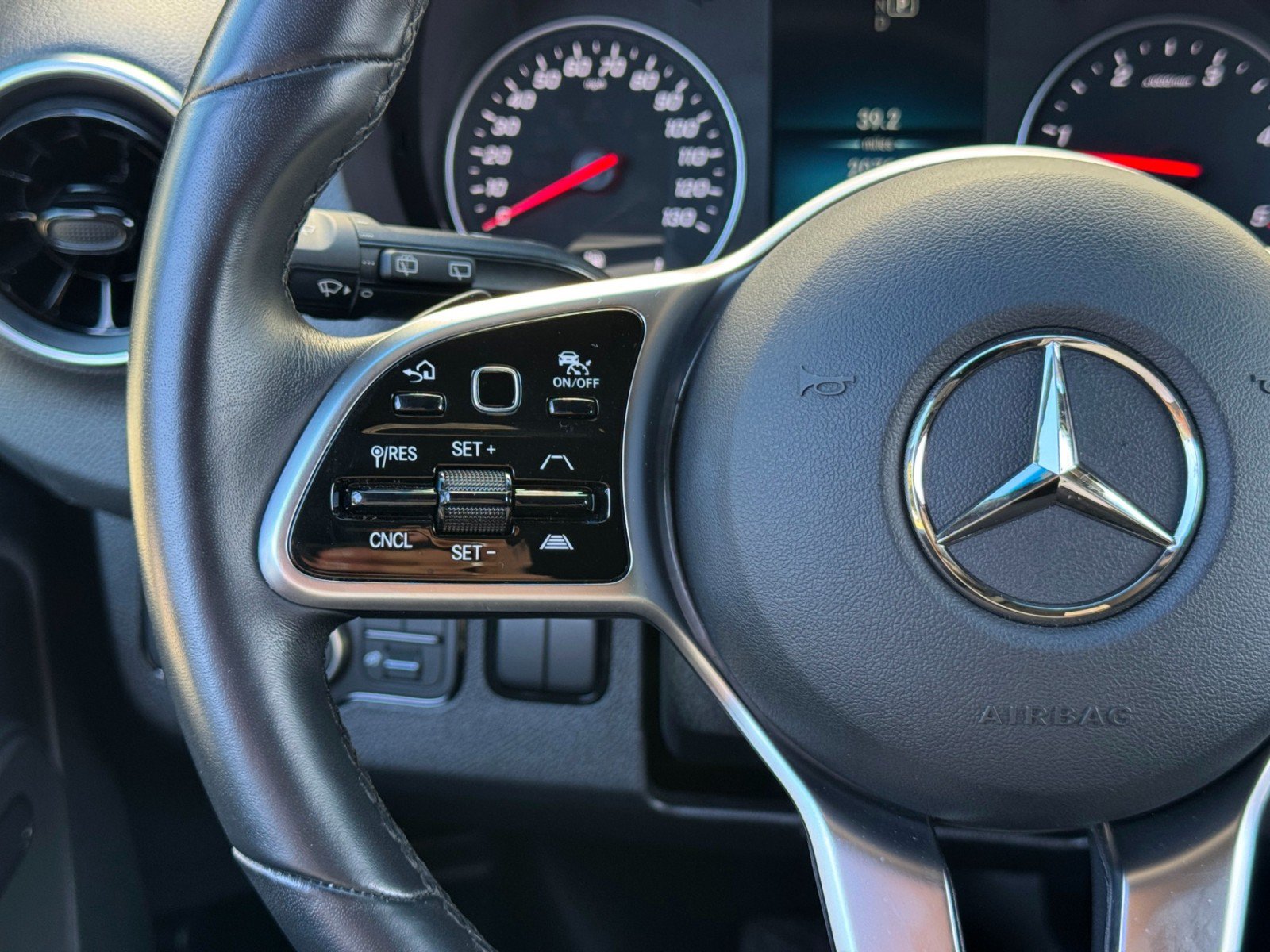 Used 2024 Mercedes-Benz Sprinter 2500 image 19