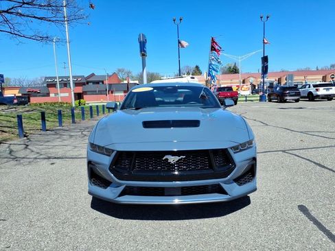 Certified 2025 Ford Mustang GT Premium image 2