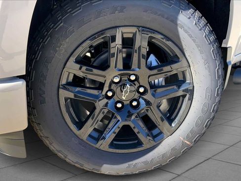 Used 2026 Chevrolet Silverado 1500 RST w/ RST Select Package RWD image 12