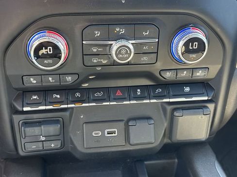 Used 2020 GMC Sierra 1500 SLT w/ SLT Premium Plus Package AWD/4WD image 18