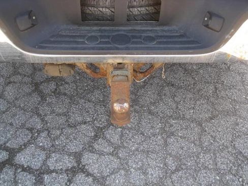 Used 2010 Toyota Tundra 4x4 Double Cab image 12