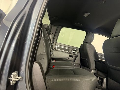 Used 2025 RAM 2500 Big Horn AWD/4WD image 27