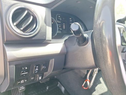 Used 2020 Toyota Tundra SR5 AWD/4WD image 21
