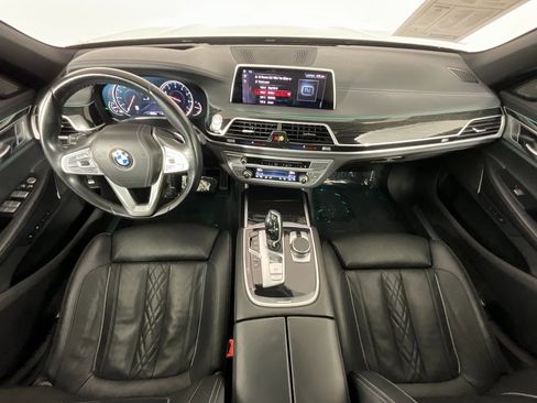 Used 2019 BMW 750i 750i image 10