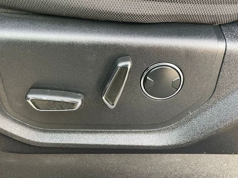 Used 2016 Ford F150 XLT w/ Equipment Group 302A Luxury image 28