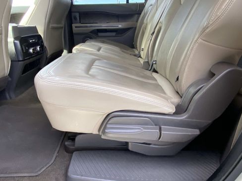 Used 2020 Ford Expedition Max Limited image 14