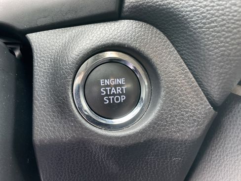 Used 2025 Toyota RAV4 XLE image 47