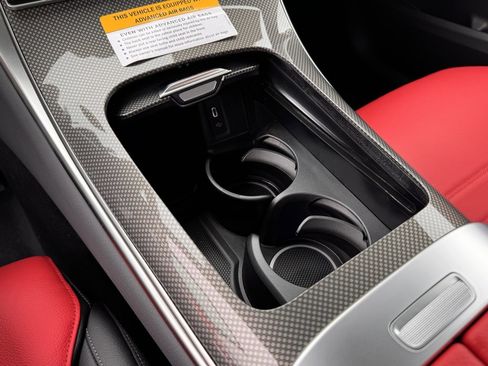 Used 2024 Mercedes-Benz GLC 43 AMG 4MATIC image 25