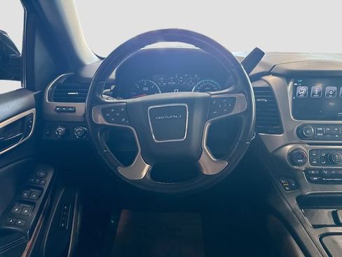 Used 2018 GMC Yukon XL Denali w/ Denali Ultimate Package AWD/4WD image 23