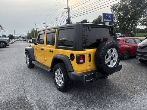 Used 2018 Jeep Wrangler Unlimited Sport S AWD/4WD image 19