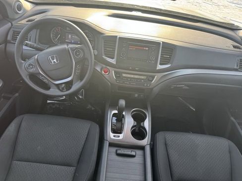 Used 2019 Honda Ridgeline Sport image 9