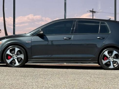 Used 2017 Volkswagen GTI Autobahn FWD image 5