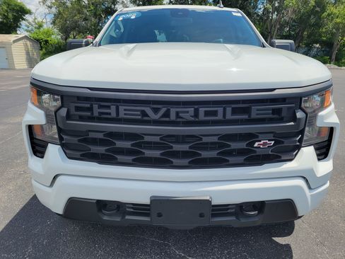 Used 2022 Chevrolet Silverado 1500 Custom AWD/4WD image 2