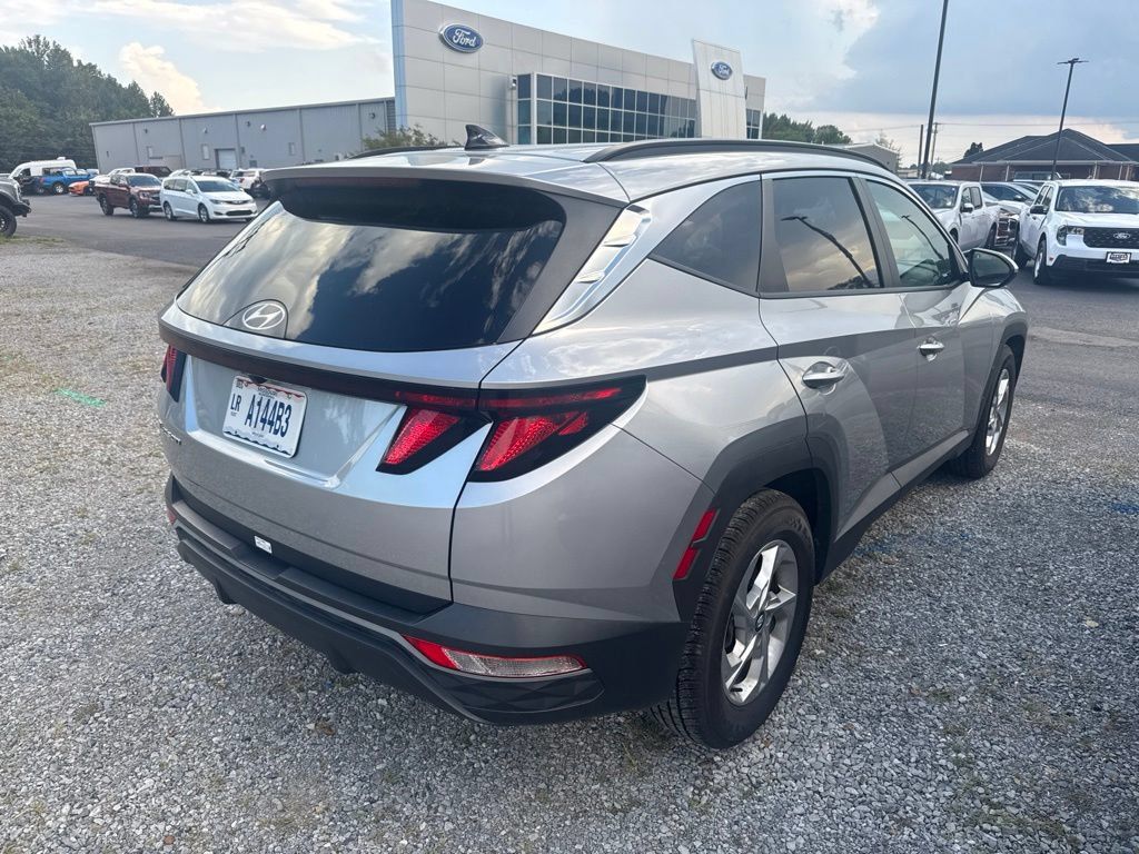 Used 2024 Hyundai Tucson SEL FWD image 3