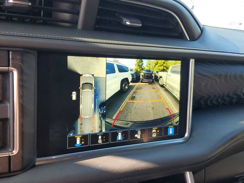 Used 2022 GMC Yukon Denali AWD/4WD image 21