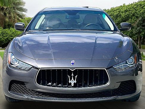 Used 2016 Maserati Ghibli RWD image 2