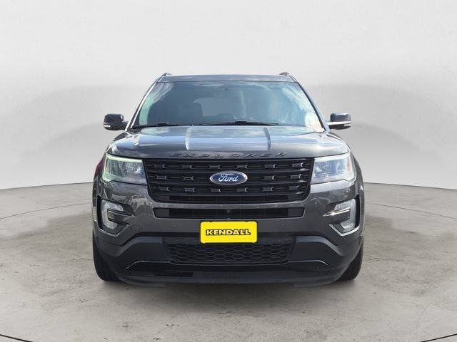 Used 2017 Ford Explorer Sport w/ Equipment Group 401A AWD/4WD image 2