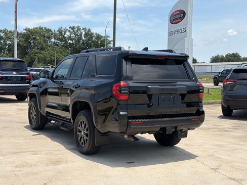 Used 2026 Toyota 4Runner SR5 AWD/4WD image 3