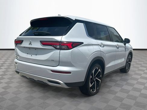 Used 2022 Mitsubishi Outlander SE FWD image 6