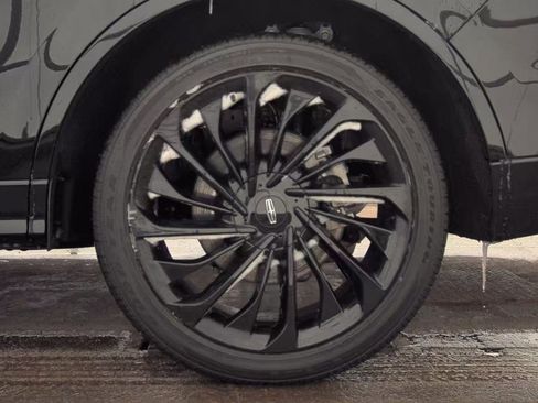 Used 2025 Lincoln Aviator Reserve w/ Jet Appearance Package image 12