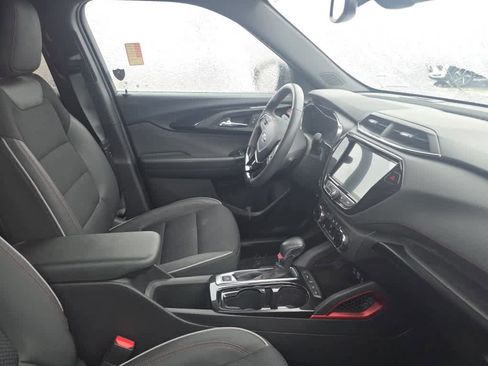 Used 2023 Chevrolet TrailBlazer RS w/ Convenience Package image 5