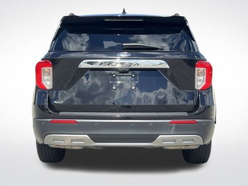 Used 2023 Ford Explorer XLT w/ Equipment Group 202A image 31