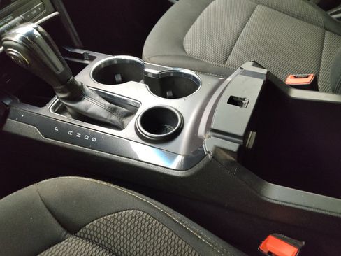 Used 2018 Ford Explorer XLT FWD image 26