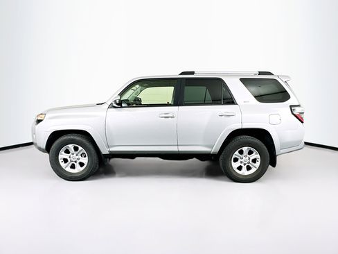Used 2023 Toyota 4Runner SR5 image 4
