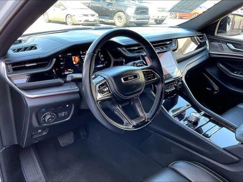 Used 2023 Jeep Grand Cherokee Overland w/ Advanced Protech Group III AWD/4WD image 14