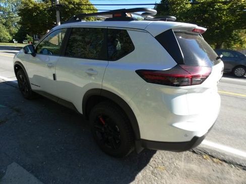New 2026 Nissan Rogue SV image 5