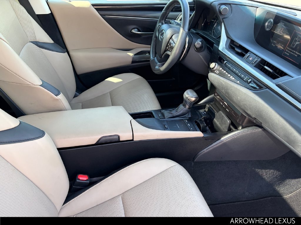 Used 2021 Lexus ES 350 w/ Accessory Package FWD image 11