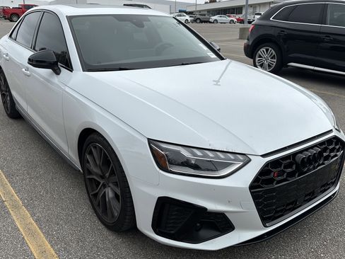 Used 2023 Audi S4 Premium Plus w/ Premium Plus Package image 2