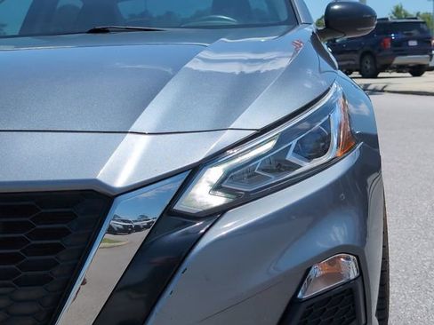 Used 2019 Nissan Altima 2.5 SR w/ SR Premium Package FWD image 12