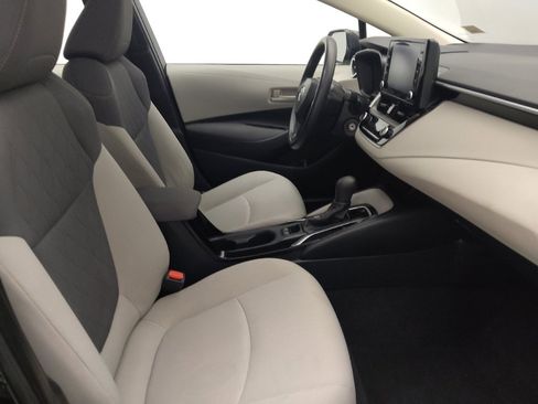 Used 2022 Toyota Corolla LE FWD image 21