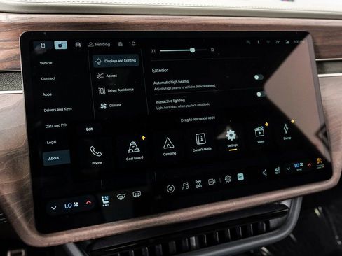 Used 2022 Rivian R1T Launch Edition image 35