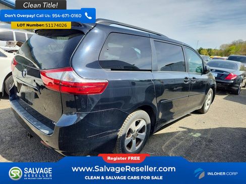 Used 2017 Toyota Sienna LE FWD image 4