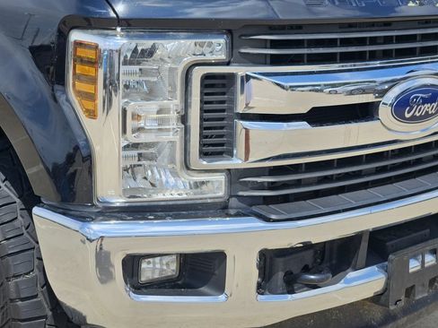 Used 2018 Ford F250 XLT w/ XLT Value Package AWD/4WD image 8