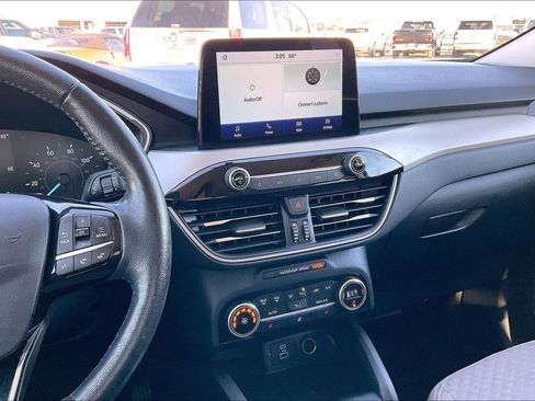 Used 2021 Ford Escape SE w/ Cold Weather Package image 9