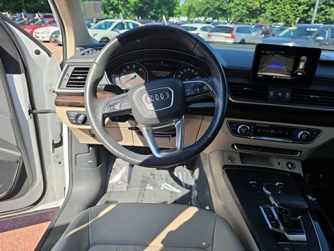 Used 2019 Audi Q5 2.0T Premium w/ Convenience Package AWD/4WD image 13