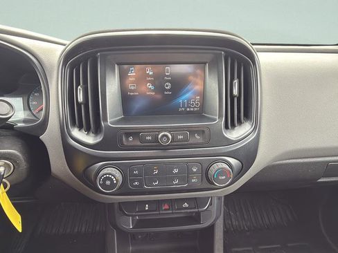 Used 2017 Chevrolet Colorado W/T image 11