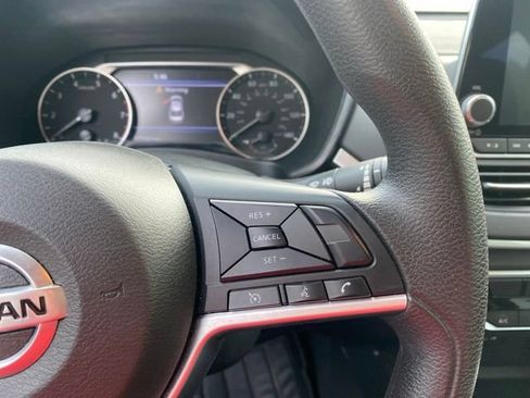 Used 2022 Nissan Altima 2.5 SV FWD image 22