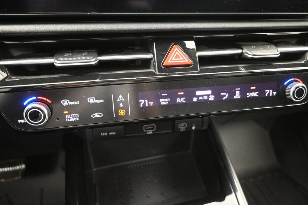 Certified 2024 Kia Niro Wind w/ Wind Preserve Package FWD image 20
